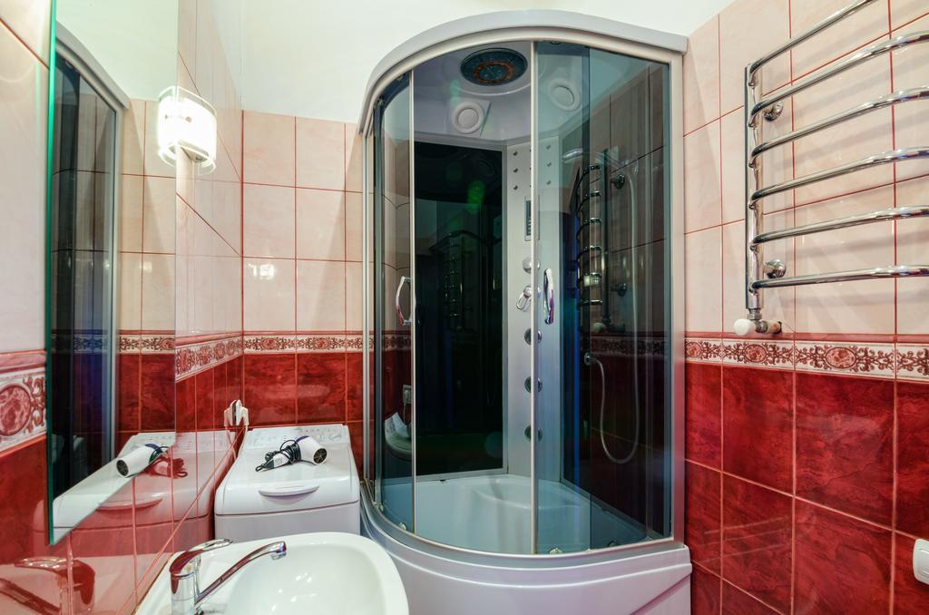 Leogrand Apartments On Kniazia Romana 26 Lviv Kültér fotó